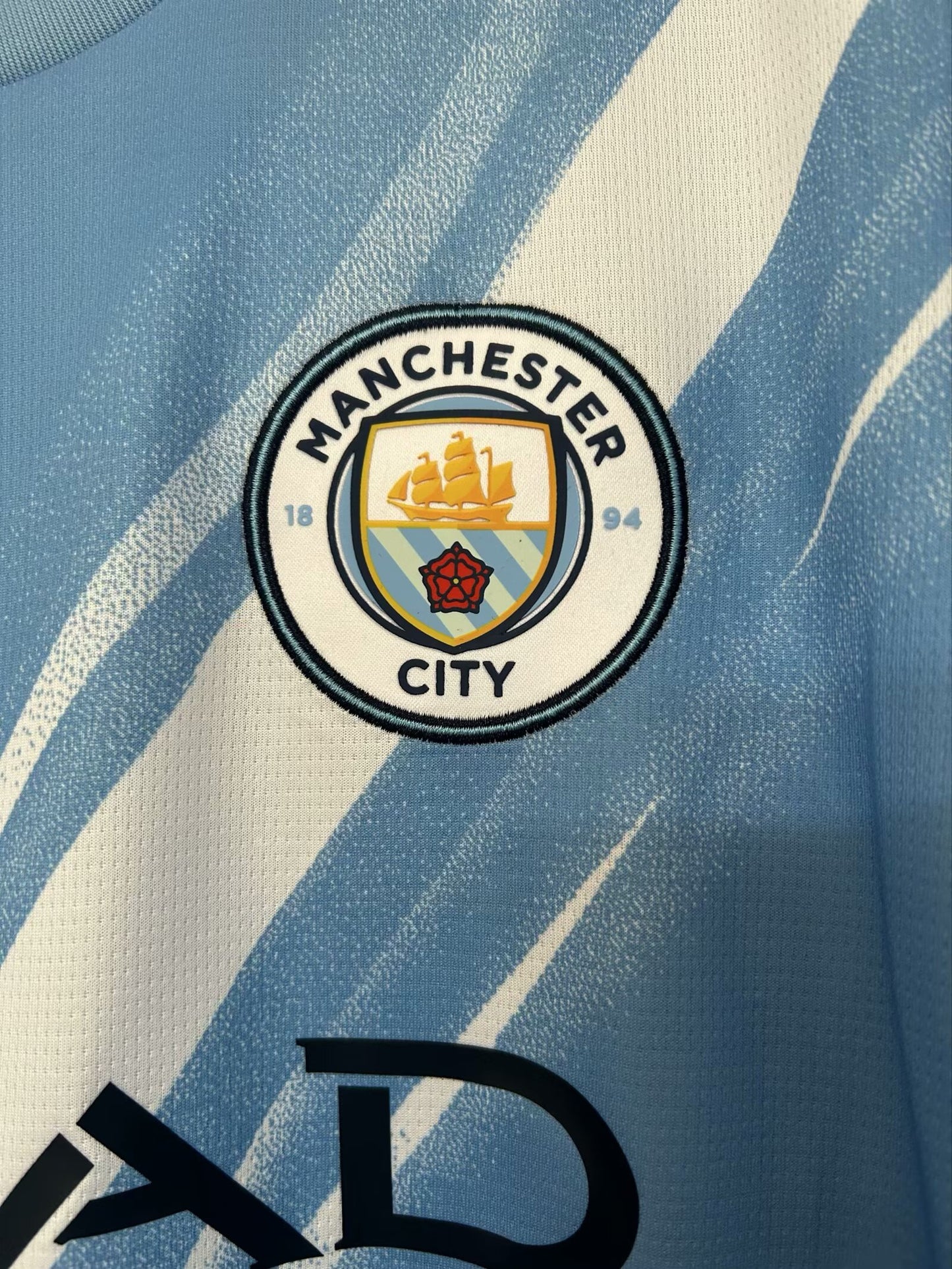 Maglietta in casa Manchester City 25/26