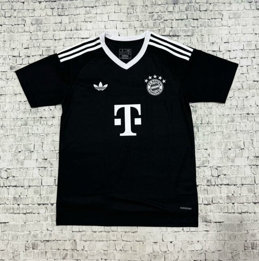 Maglietta Bayern Monaco pre-partita 24/25