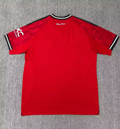 Maglietta in casa Manchester United 25/26